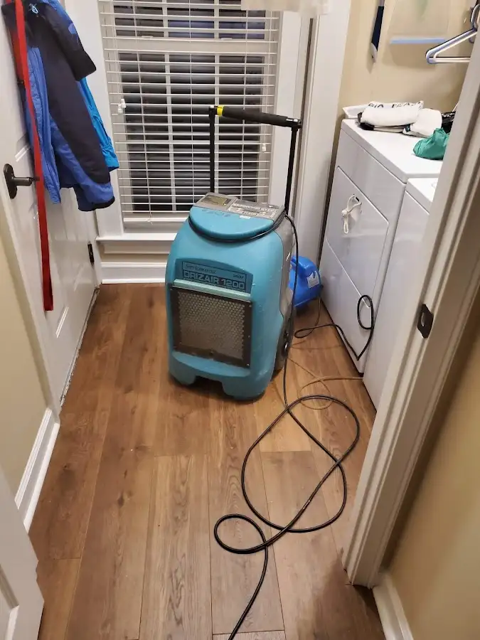 Commercial dehumidifier deployed for Crawl Space Restoration in Shamong